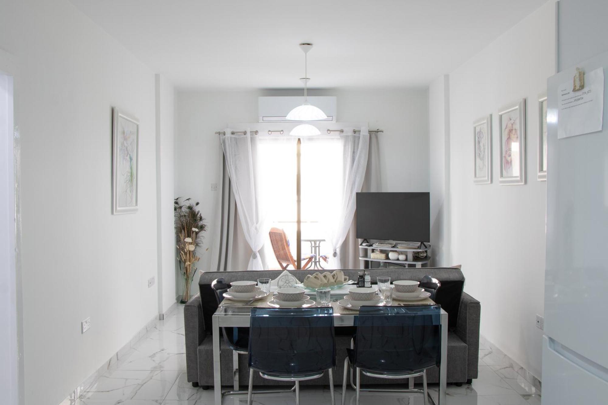 Apartment,Near The Beach Pinikoudes Larnaca Exterior photo